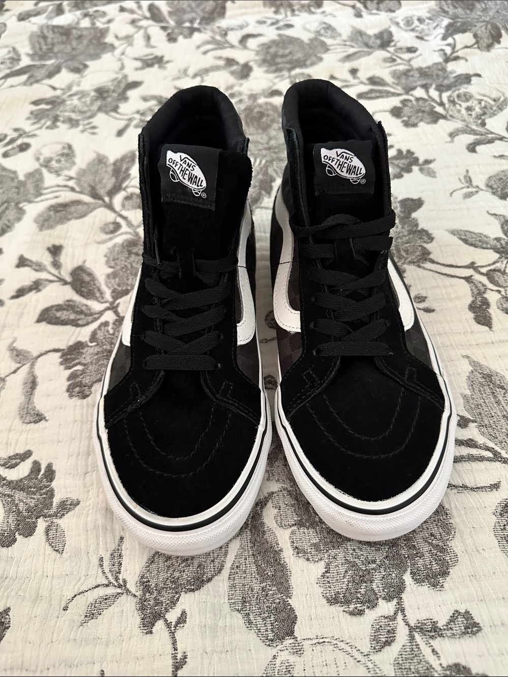 NWOT Vans SK8-HI Ultracush  Black & White Checkerboard Sneakers